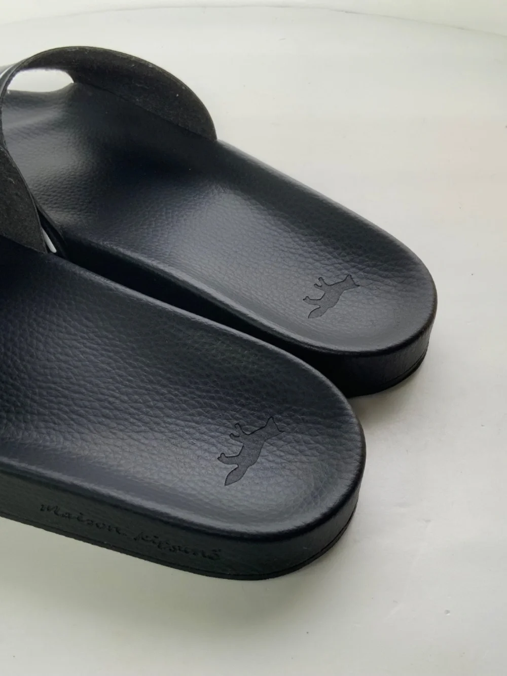 Men's Maison Kitsune Black White Slides on Casual Shoes Size 42